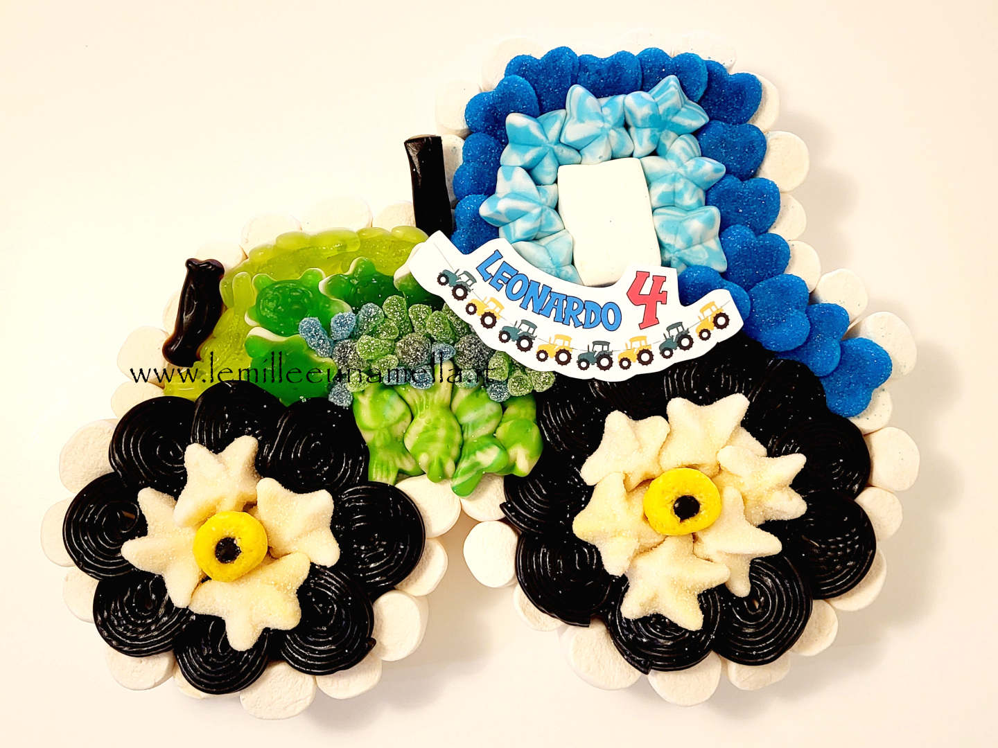 torta caramelle marshmallow trattore compleanno bambini vendita online Le Mille e una Mella