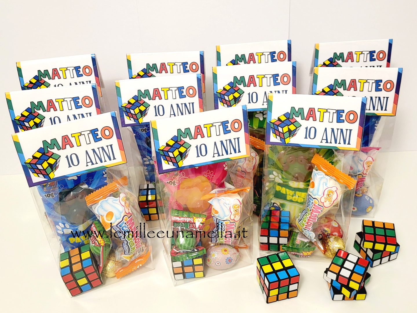 sacchettini caramelle cioccolatini marshmallow compleanno cubo di Rubik gadget vendita online Le Mille e una Mella