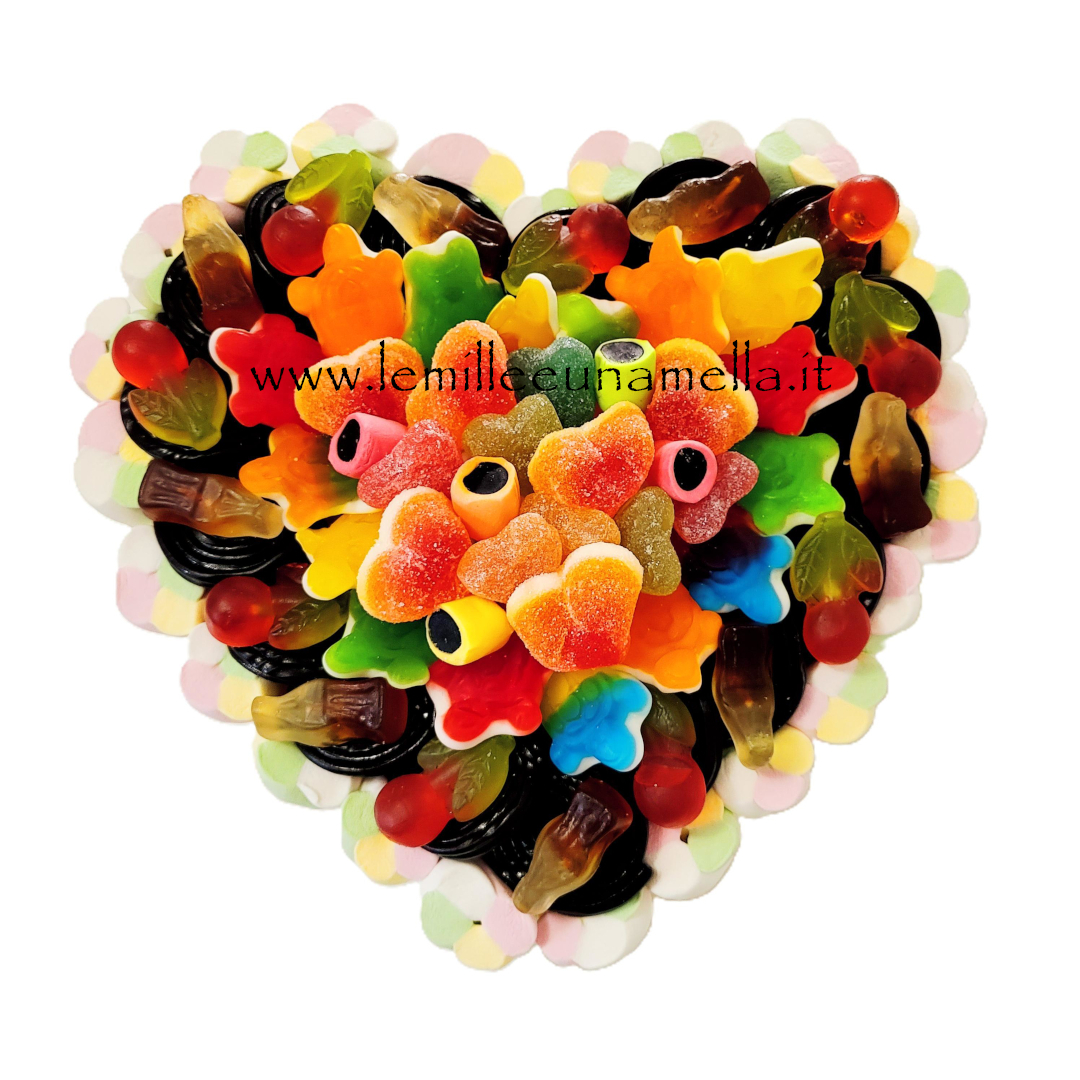 torta di caramelle e marshmallow a forma di cuore per anniversario, San Valentino, vendita online Le Mille e una Mella