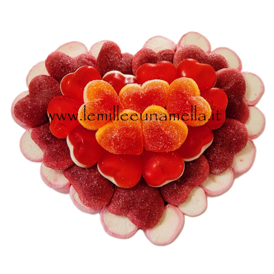 torta di caramelle e marshmallow a forma di cuore per anniversario, San Valentino, vendita online Le Mille e una Mella