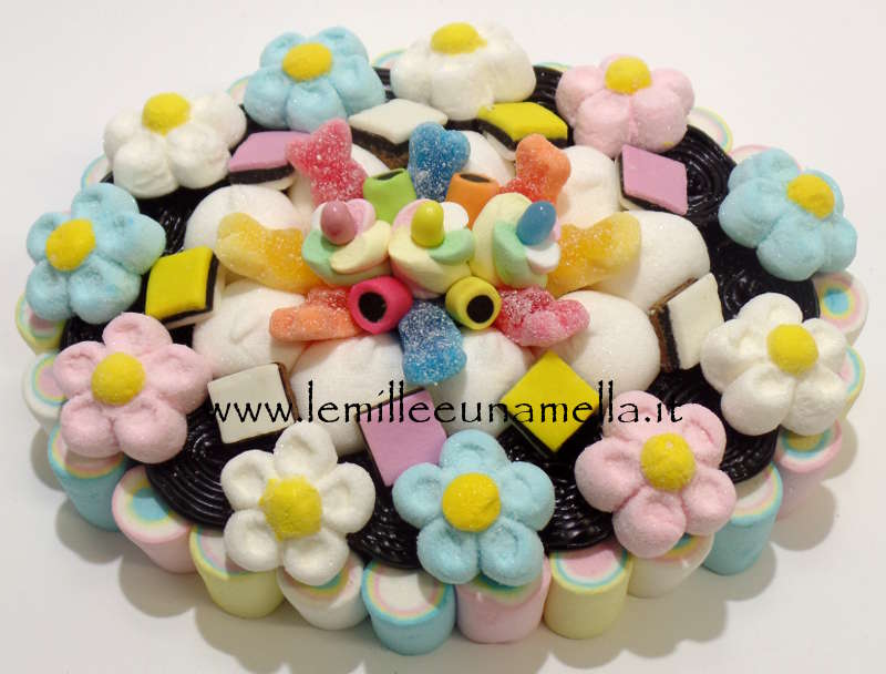 torta di caramelle e marshmallow per compleanno, vendita online Le Mille e una Mella