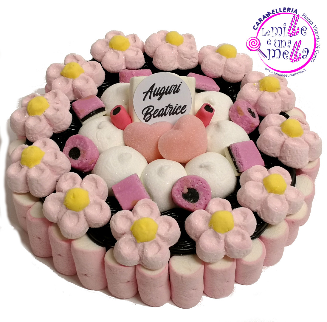 torta di caramelle marshmallow e liquirizia con margherite compleanno auguri vendita online Le Mille e una Mella